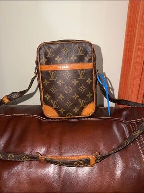 ‼️Authentic Louis Vuitton Danube Crossbody Bag In Monogram Canvas